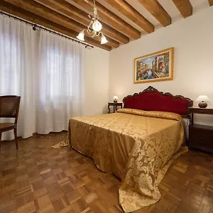 At 2 Minutes From San Marco Square Venedig